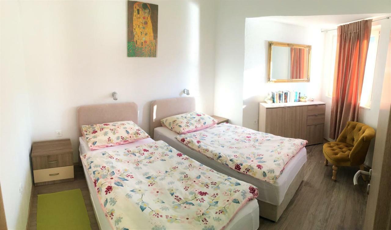Apartments Kurelja Lastovo 外观 照片
